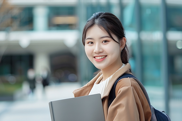 传媒类艺考生可以考什么大学？请问专业前景？大家知道哈尔滨哪里艺考培训最好吗？